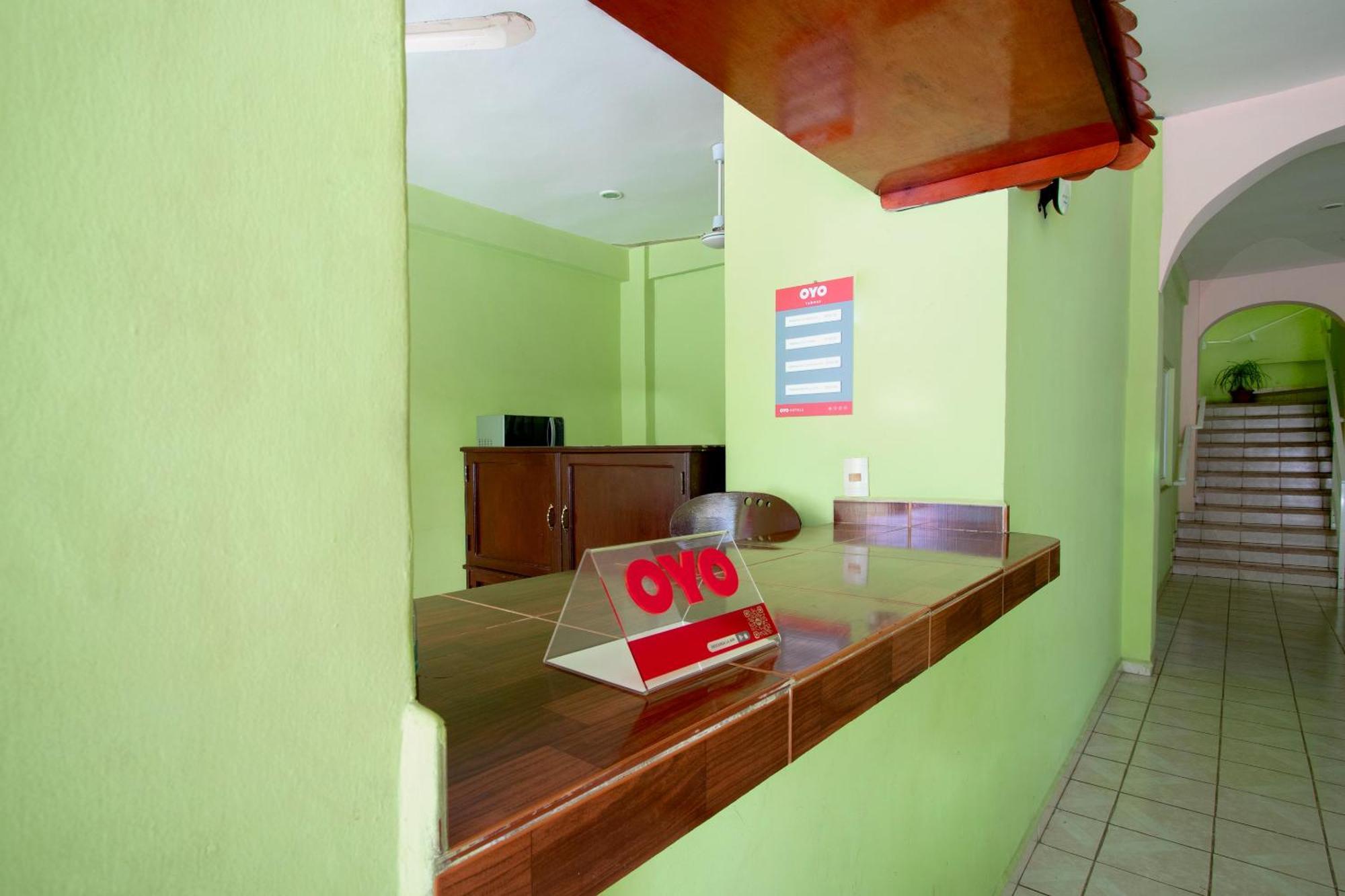 Oyo Hotel Estacion,Jose Cardel,Parque Central Revolucion Exterior photo